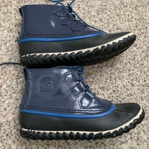 Sorel rain boot size 6.5. Very good condition.